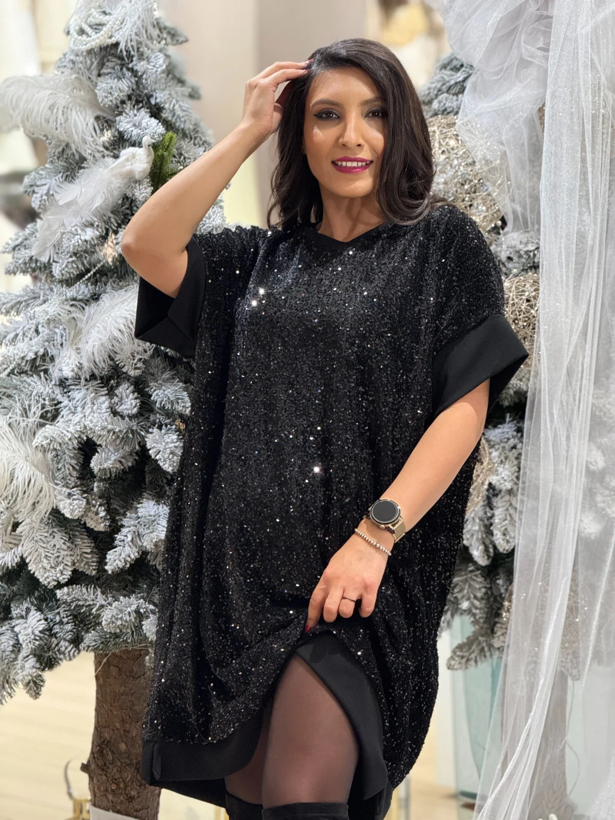 Rochii de zi - Tunica cu paiete si maneca scurta