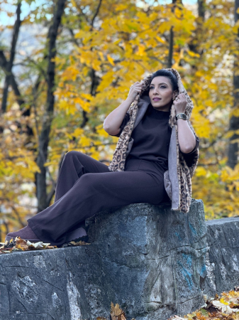 Vesta dama bej animal print cu gluga [4]