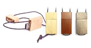 Stick USB personalizat din lemn, cu șnur [2]