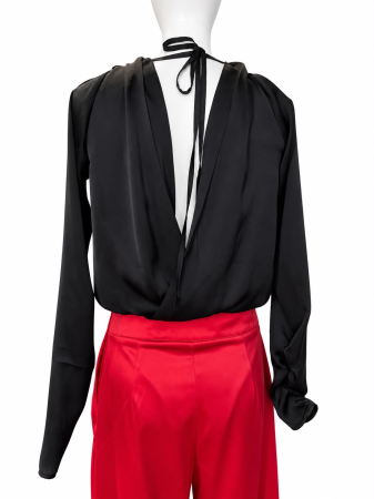 Body elegant cu maneci lungi din satin. [1]