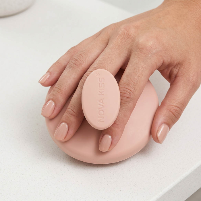 Perie din Silicon Premium NOVA KISS® pentru Stimularea Cresterii Parului, Masajul Scalpului si Spalarea Parului, cu Saculet Bumbac-big