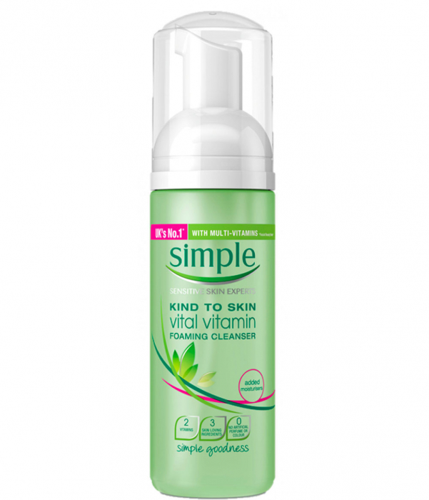 Spuma de curatare cu Pro-Vitamina B5 si musetel, Simple Vital Vitamin, ten sensibil, 150 ml