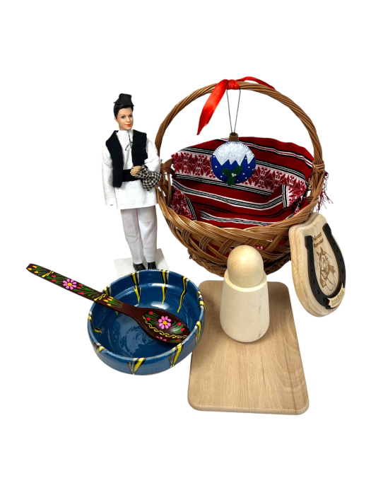 Coș cadou-4 cu produse lucrate manual – un dar autentic, plin de tradiție [2]