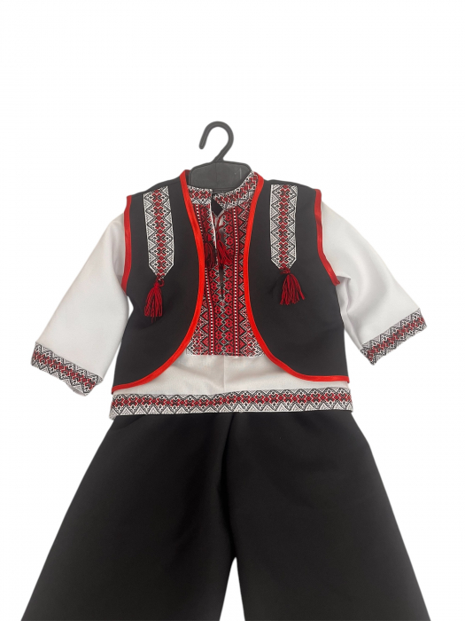 Costum Tradițional Românesc pentru Băieți – Eleganță și Autenticitate [2]