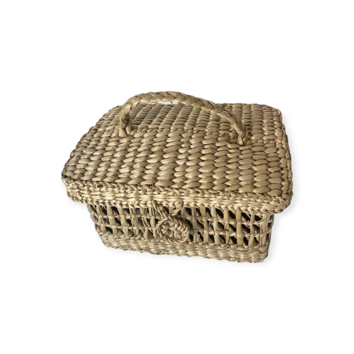 ladita-cu-capac-din-papura [2]