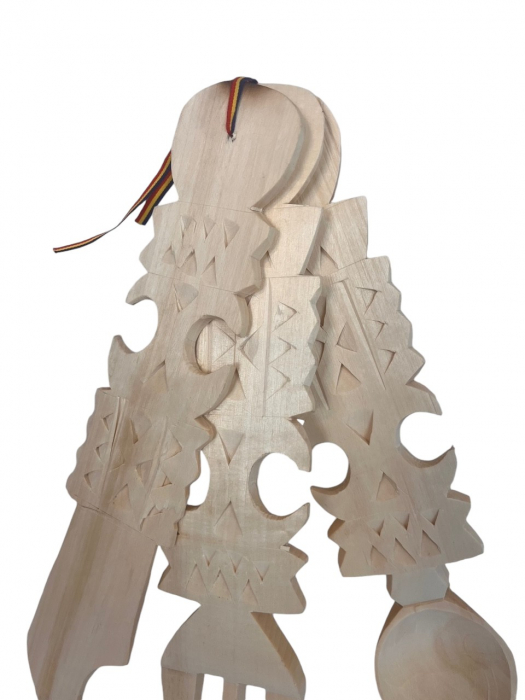 Set de trei piese sculptate manual în lemn de tei – Tradiție și eleganță românească [3]