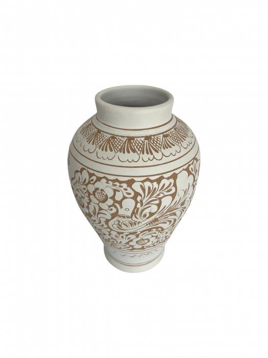 Vază Alba din Ceramică de Corund – Lucrată Manual [3]