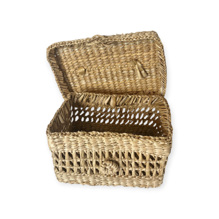 ladita-cu-capac-din-papura [2]