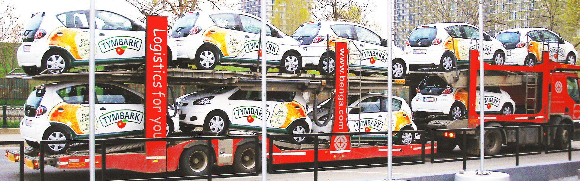 banner_wrapping_car