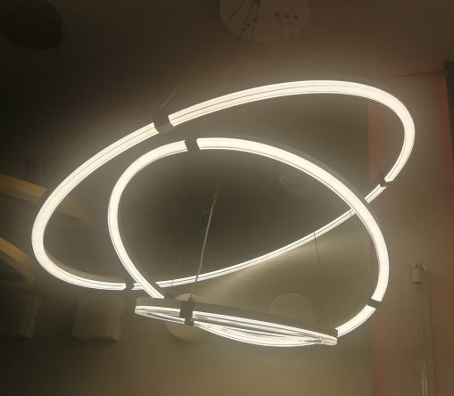 LUSTRA LED DIMABILA 3 CERCURI 200W [5]