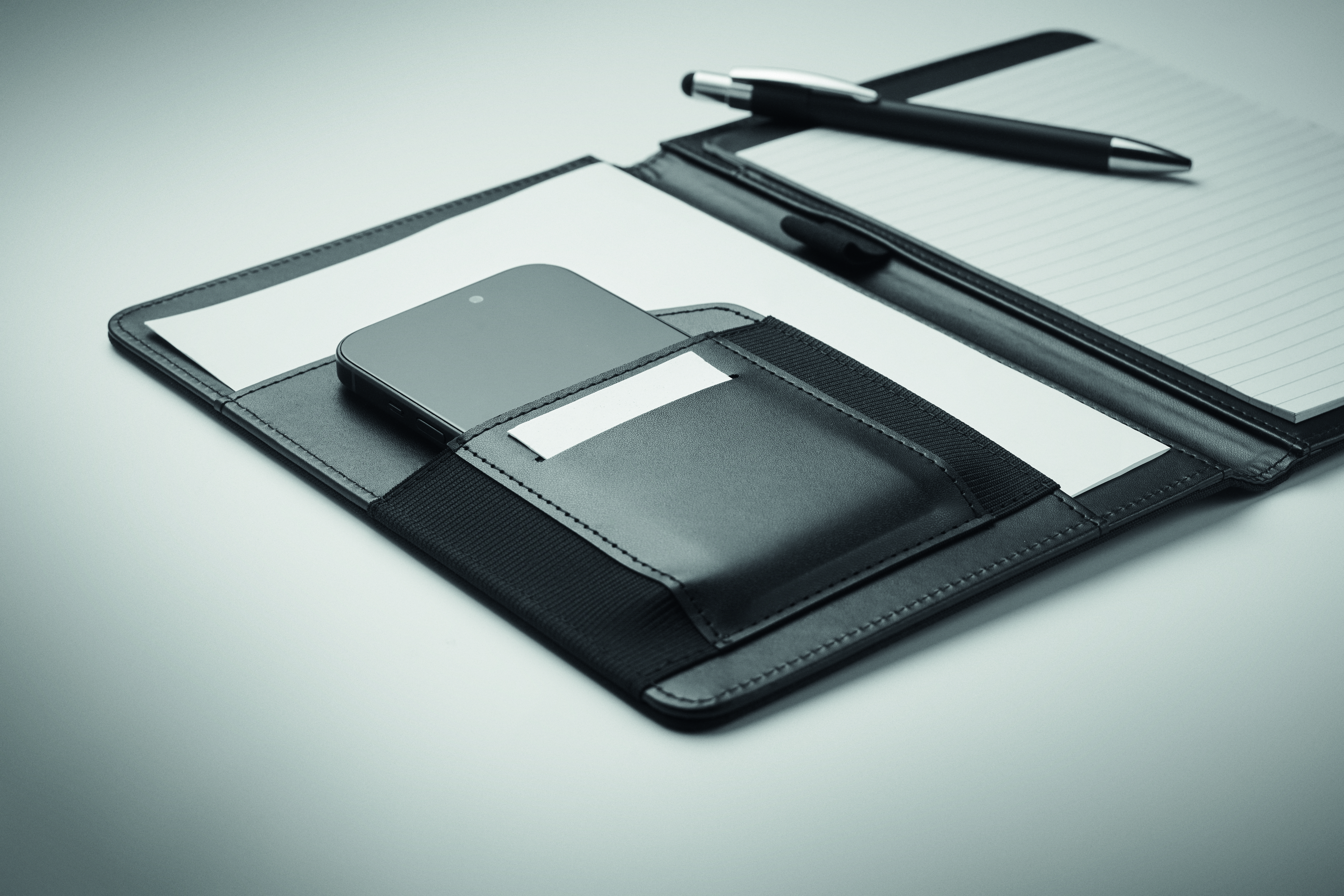 FOLIO [7]