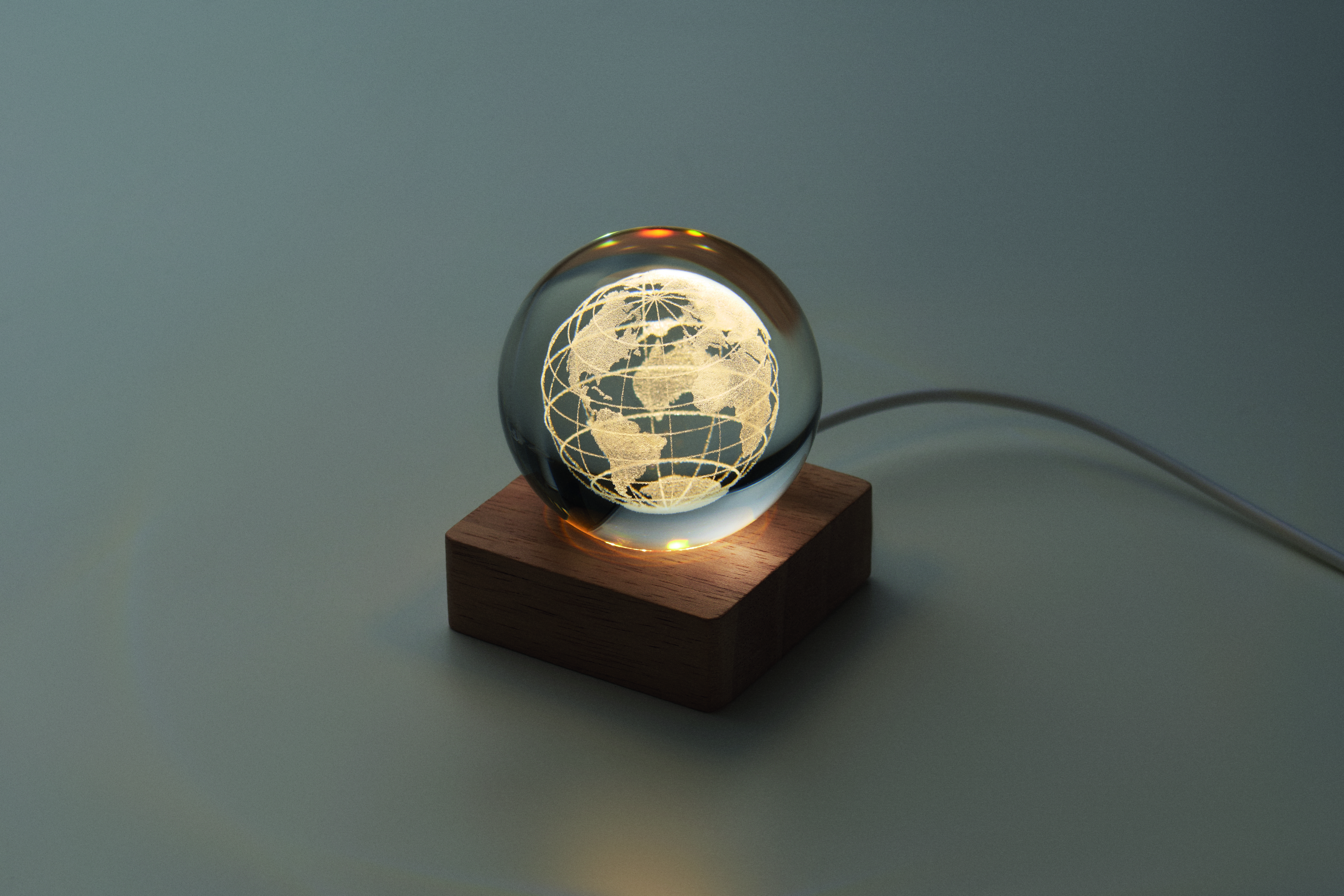 GLOBE LIGHT [9]