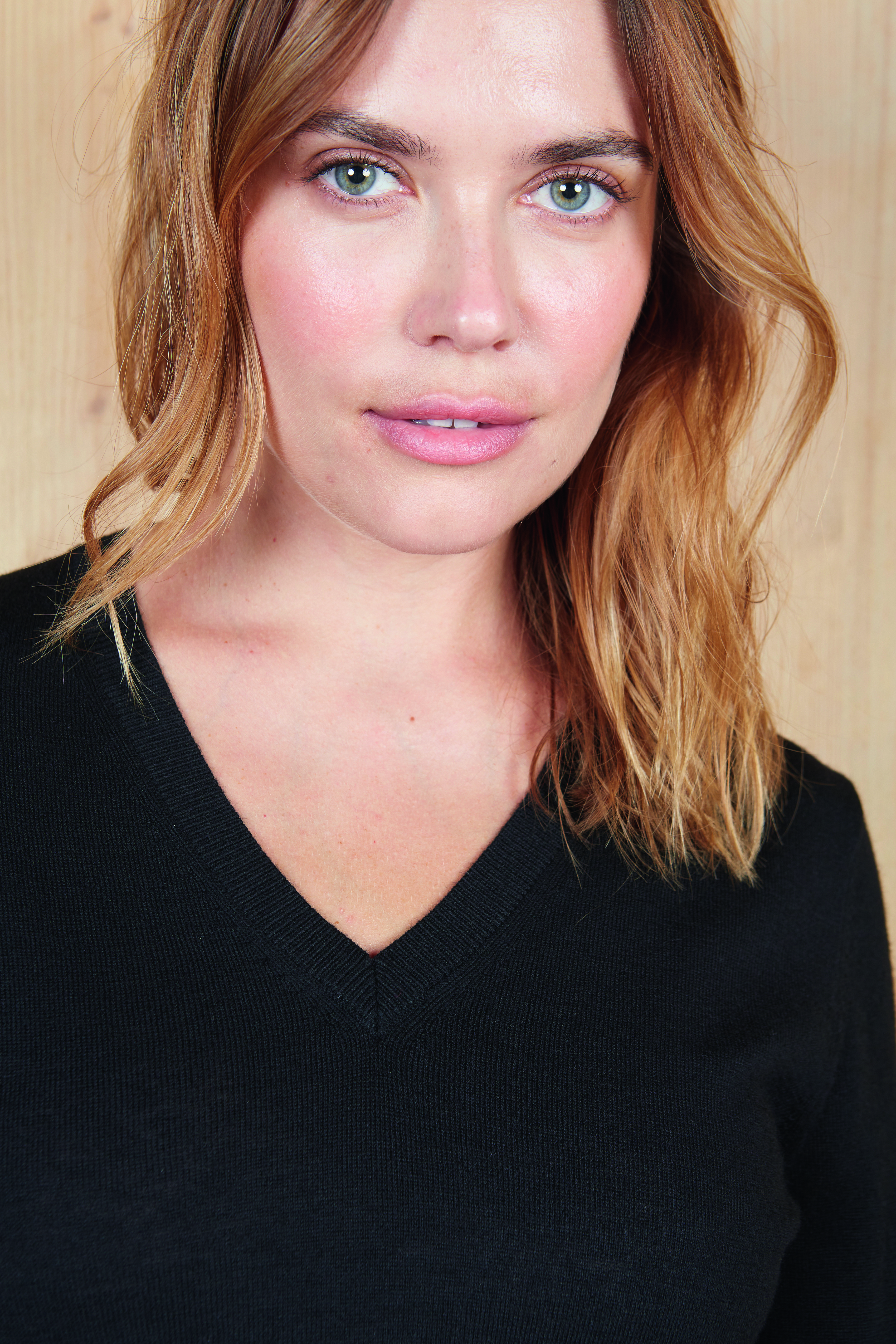 SULLIVAN WOMEN [4]