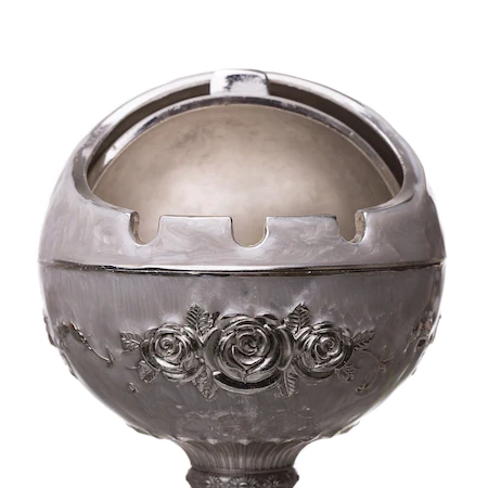 Scrumiera rotunda argintata cu picior 10×10×14cm [3]