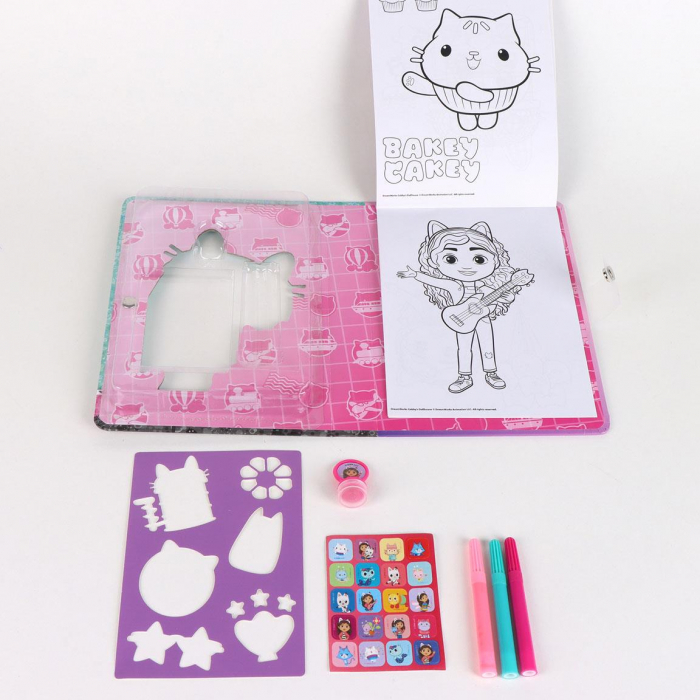 Caiet de activitati Gabby's Dollhouse cu pagini de colorat si autocolante [5]