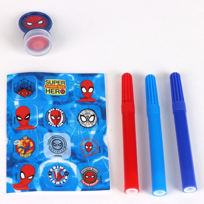 Caiet de activitati Spiderman cu pagini de colorat si autocolante [4]