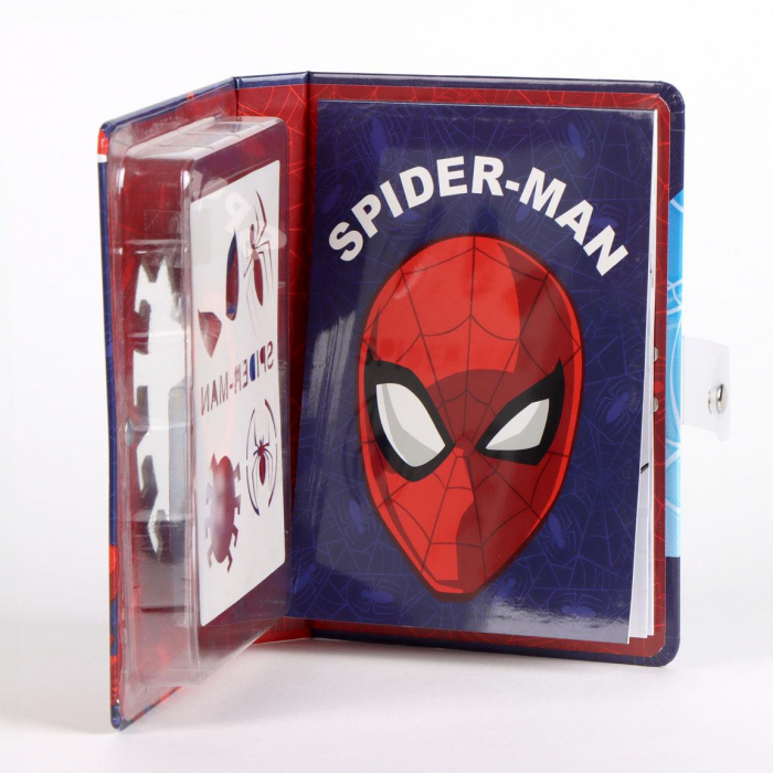 Caiet de activitati Spiderman cu pagini de colorat si autocolante [2]