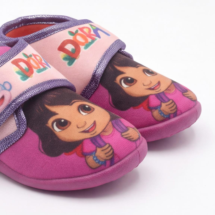 Pantofi de interior tip ghetuță cu design Dora Exploratoarea [5]