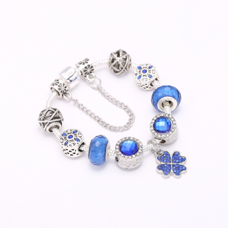 Bijuterii dama - Bratara Charm Trifoi cu 9 charmuri si lantisor de siguranta