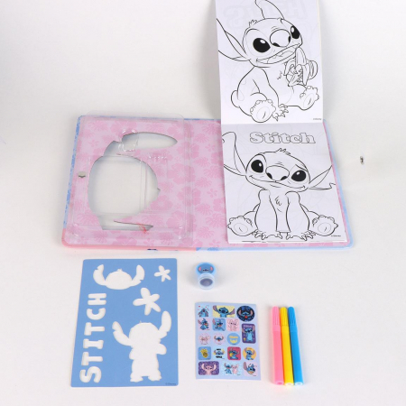 Caiet de activitati Lilo & Stitch cu pagini de colorat si autocolante [2]