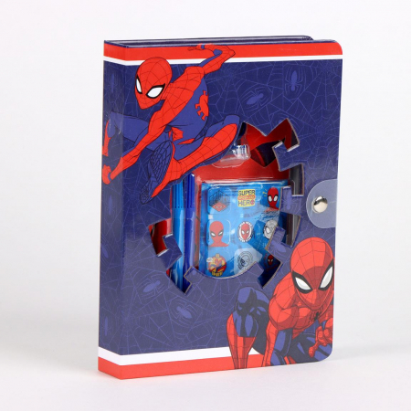 Joaca si timp liber - Caiet de activitati Spiderman cu pagini de colorat si autocolante
