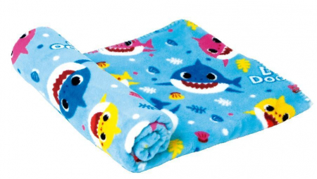 Patura pufoasa Baby Shark, 150x95 cm [0]
