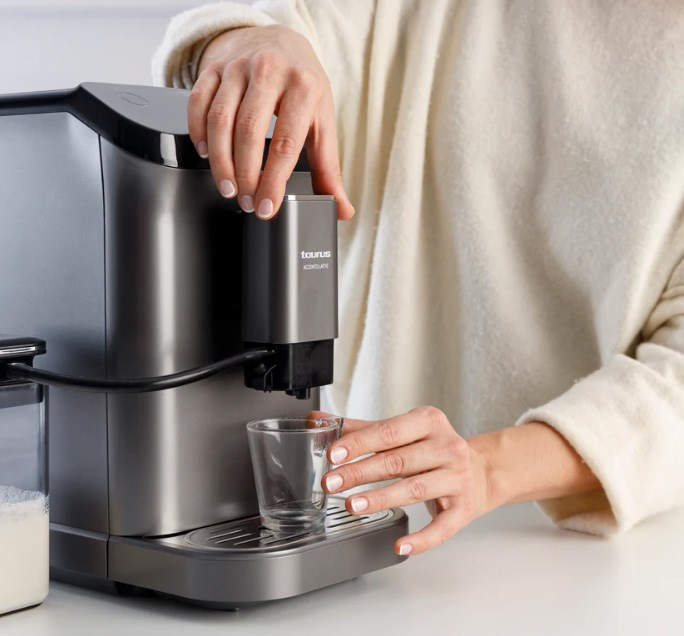 Espressor Automat Taurus Accento Latte, 1350 W, 20 bar, Touch, Rezervor 1.5 L, Negru pukika.ro [8]