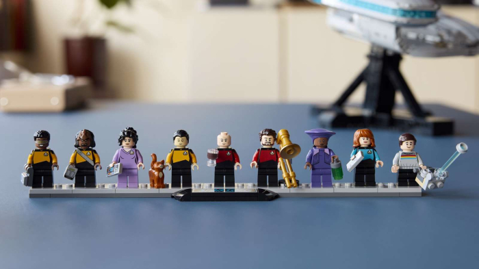 LEGO® Icons - Star Trek: U.S.S. Enterprise NCC-1701-D™ 10356, 3600 piese - pukika.ro [11]