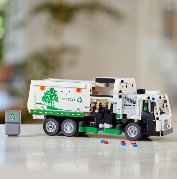 LEGO® Technic - Autogunoiera Mack® LR electric, 503 piese [5]