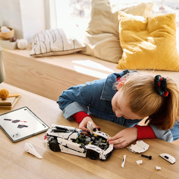 LEGO® Technic - Hipermasina Koenigsegg Jesko Absolut alba 42184, 801 piese, pukika.ro [4]