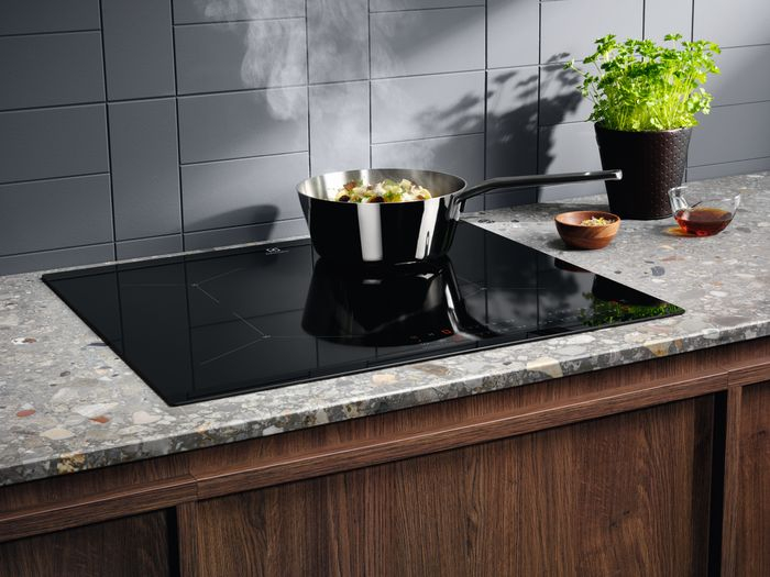 Plită cu Inducție Electrolux EIS62443, 60 cm, 4 Zone, Hob2Hood, PowerBoost, Bridge, TouchSlider, Negru pukika.ro [6]