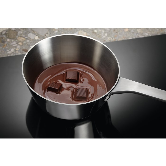 Plită cu Inducție Electrolux EIS62453, 59 cm, 4 Zone, Hob2Hood, SenseBoil, PowerBoost, Timer, Negru pukika.ro [3]