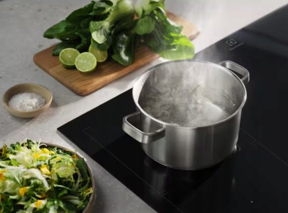 Plită cu Inducție Electrolux EIS87453IZ, 77 cm, 4 Zone, Funcție Bridge, Hob2Hood, TouchSlider, Negru pukika.ro [5]