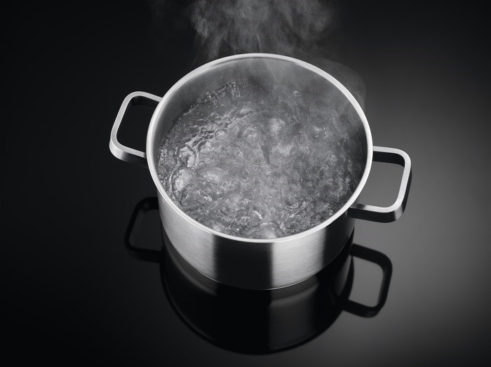 Plită cu Inducție Electrolux KDI641723K, 60 cm, 4 Zone, Bridge, Hob2Hood, Touch Control, PowerBoost, Negru pukika.ro [3]