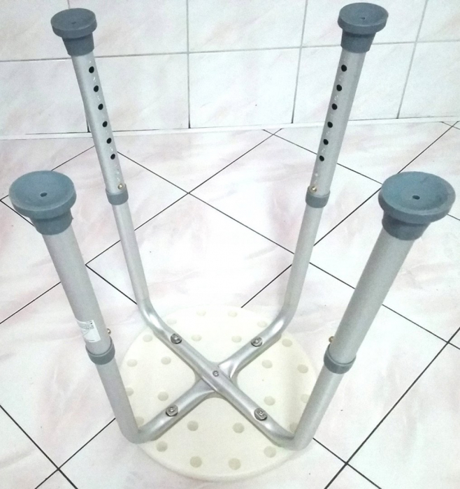 Scaun de baie rotund Antar, cu 4 picioare, greutate maxima 110 Kg, Alb pukika.ro [4]