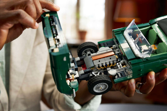 Set de construcție LEGO Icons Jaguar E-Type 11381, 1673 piese - pukika.ro [13]