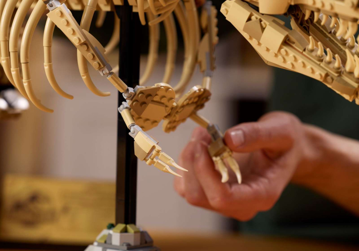 Set de constructie LEGO Jurassic Park 76968, schelet dinozaur Tyranozaur, 33cm, 3145 piese - pukika.ro [9]