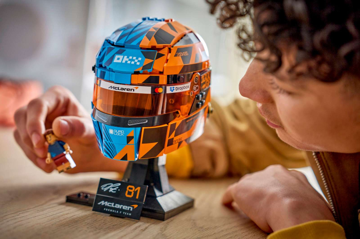 Set LEGO® Cască Oscar Piastri McLaren F1 Team 43017, 793 piese - pukika.ro [8]