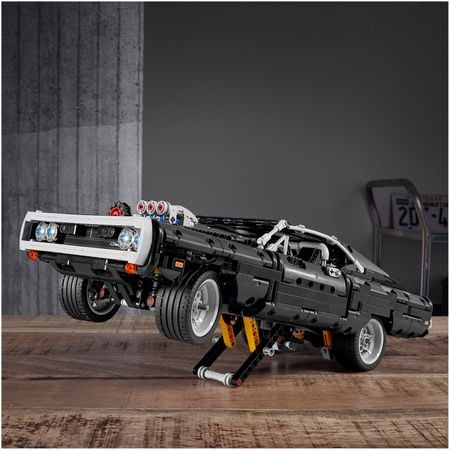 42111 LEGO® Technic: Dom's Dodge Charger [3]