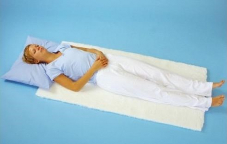 Asternut antiescare din lana pentru pat, lungime 140 cm, Alb pukika.ro [1]