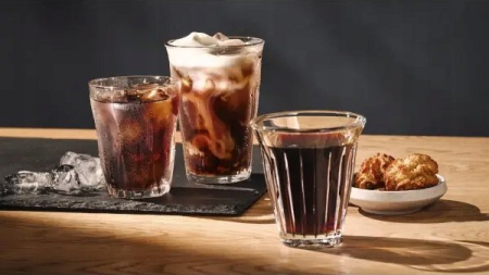 Espressor Automat Siemens TP715R07, 1500 W, 19 bar, Touch, Rezervor 2.4 L, Negru/Argintiu pukika.ro [2]