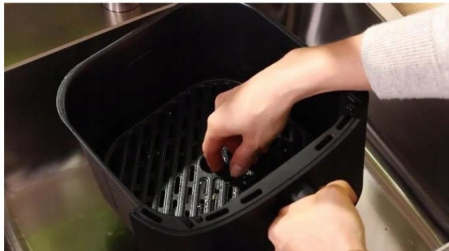 Friteuză cu Aer Cald Bosch Serie 4, 2050 W, Capacitate 6.1 L, Touch, Grill, Negru pukika.ro [3]