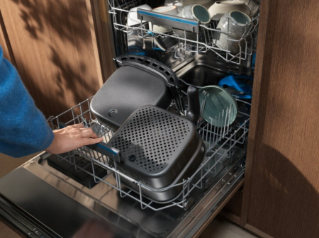 Friteuză cu Aer Cald Electrolux, 1800 W, Capacitate 6.8 L, Timer, Touch, Negru pukika.ro [2]