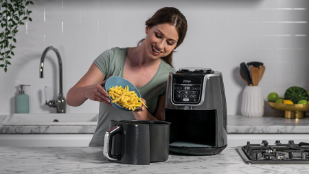 Friteuză cu Aer Cald Ninja AF160, 1750 W, Capacitate 5.2 L, 6 Funcții de Gătit, Funcție Rapid Crisp, Gri pukika.ro [9]