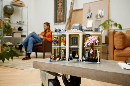 LEGO Icons Creator Expert - Muzeul de Istorie Naturală 10326 pukika.ro [13]