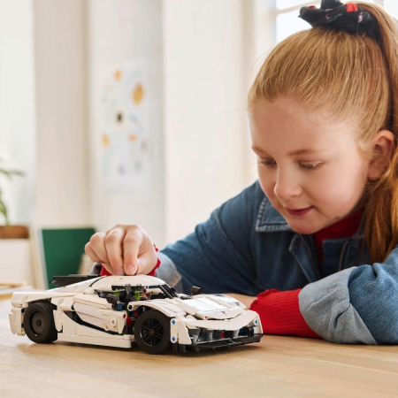 LEGO® Technic - Hipermasina Koenigsegg Jesko Absolut alba 42184, 801 piese, pukika.ro [2]