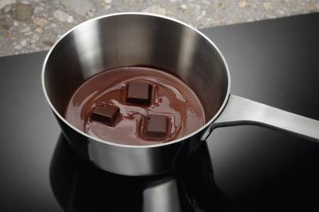 Plită cu Inducție Electrolux, 7350 W, 4 zone, Touch, sticlă neagră pukika.ro [7]