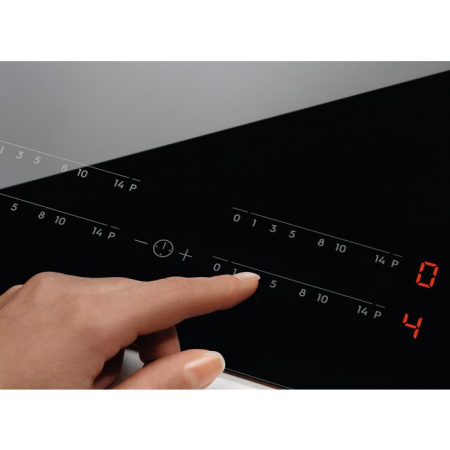 Plită cu Inducție Electrolux EIV634, 59 cm, 4 Zone FlexiBridge, Funcție PowerBoost, Hob2Hood, Control Touch, Negru pukika.ro [1]