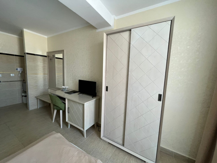 Mobilier camera hotel Pur 454 [4]