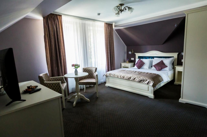 Mobilier camera hotel Pur 453 [5]